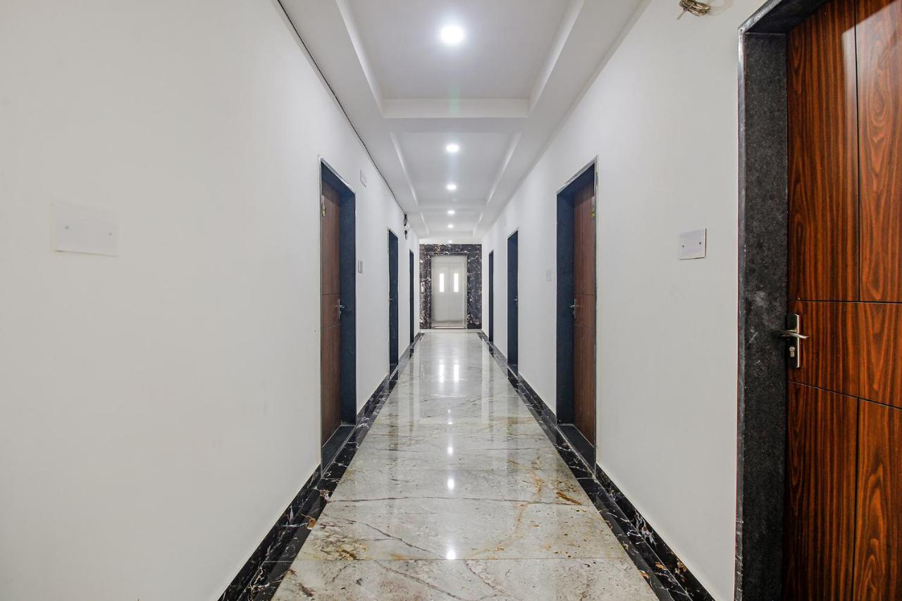 Fabhotel W Grand Suites - Nr Lanco Hills, Manikonda Hyderabad Exterior foto