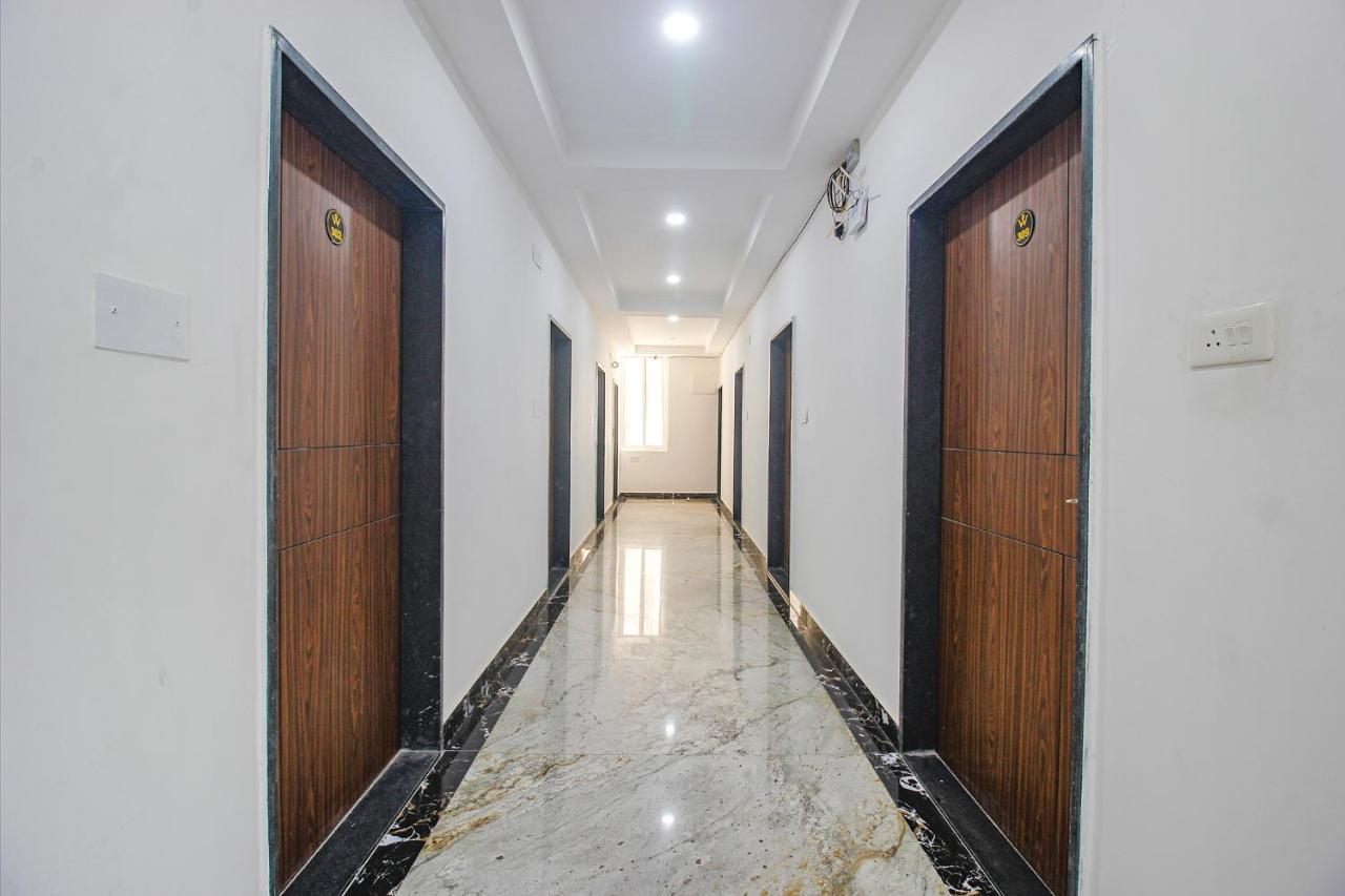 Fabhotel W Grand Suites - Nr Lanco Hills, Manikonda Hyderabad Exterior foto