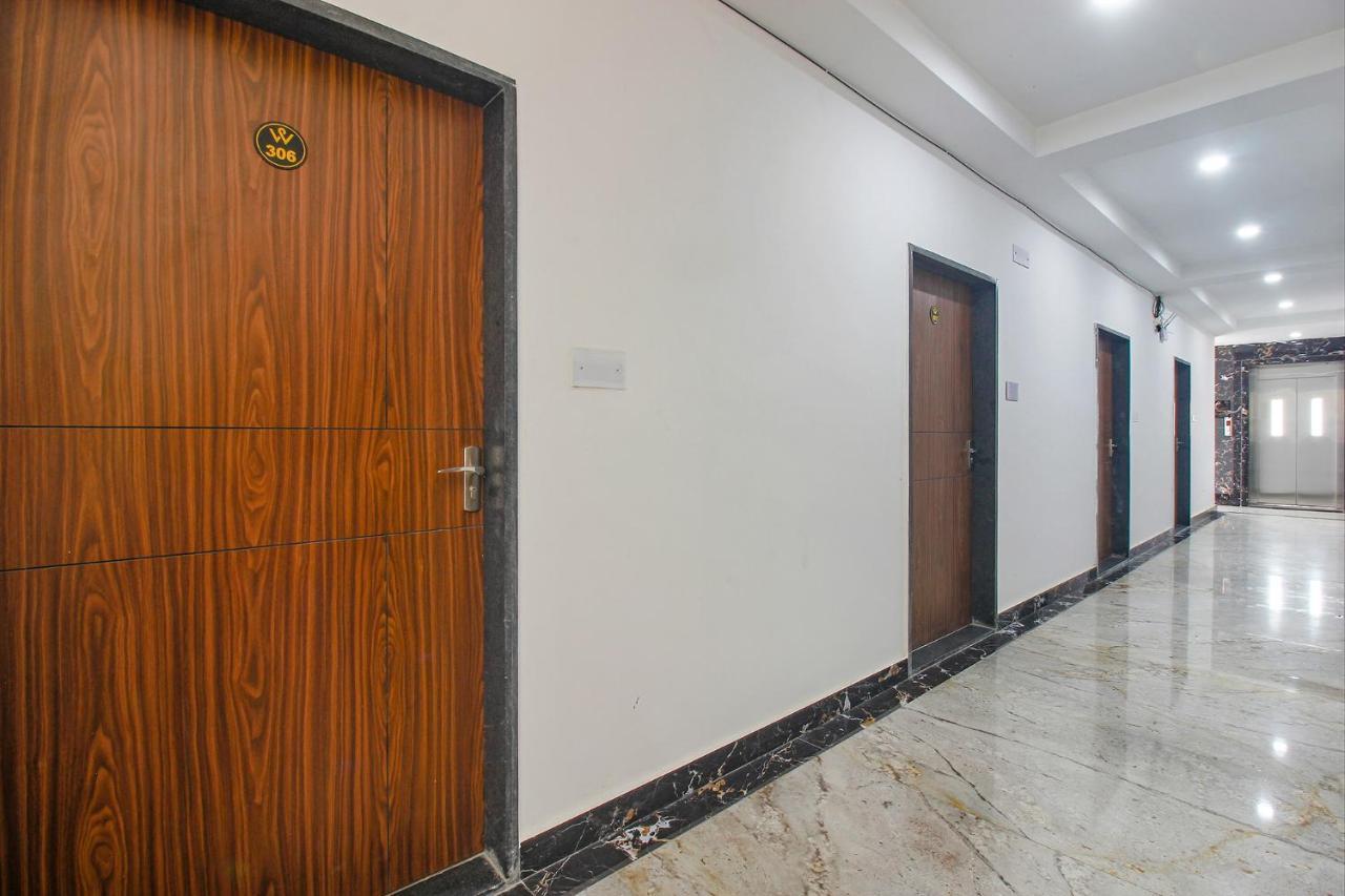 Fabhotel W Grand Suites - Nr Lanco Hills, Manikonda Hyderabad Exterior foto
