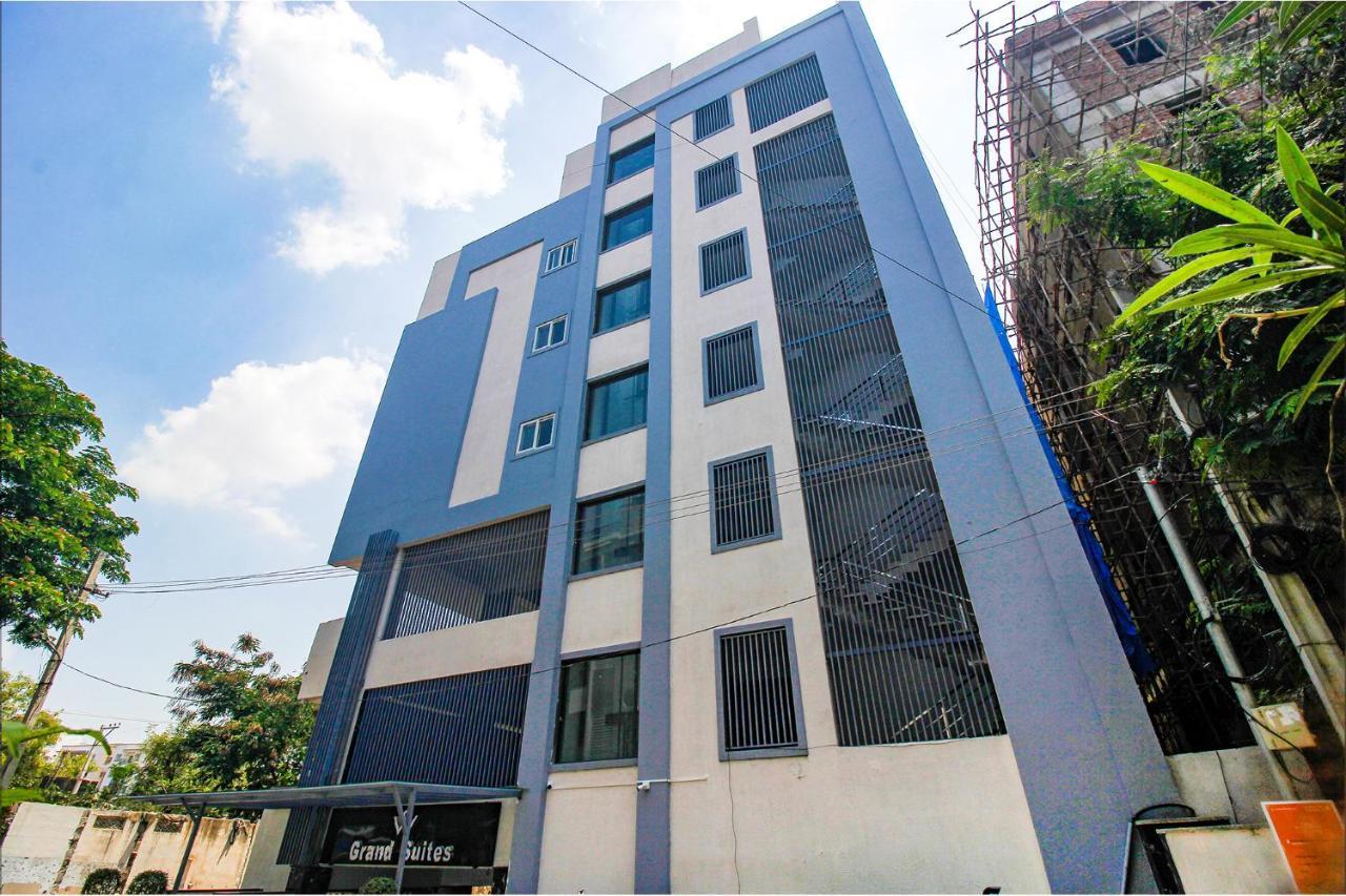 Fabhotel W Grand Suites - Nr Lanco Hills, Manikonda Hyderabad Exterior foto